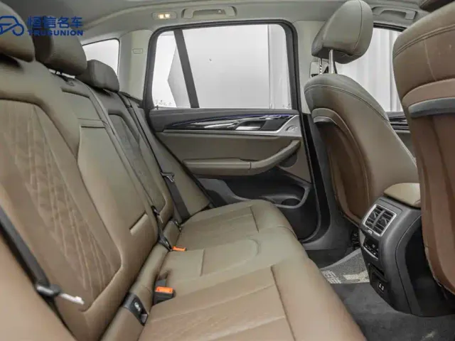 BMW X3 — Фото автомобиля 16