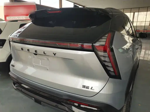 Geely Boyue L — Фото автомобиля 5
