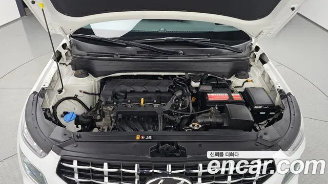 Hyundai Venue — Фото автомобиля 9