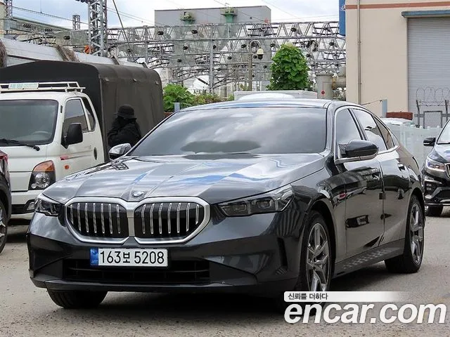 BMW 5-Series — Фото автомобиля 2