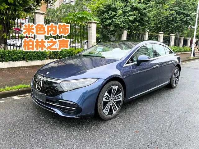 Фотография автомобиля — Mercedes-Benz EQS