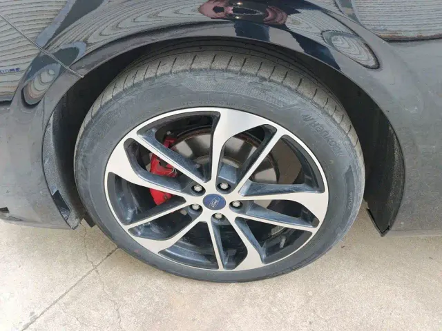 Ford Mondeo — Фото автомобиля 24