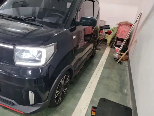 Wuling Hongguang Mini EV — Фото автомобиля 23