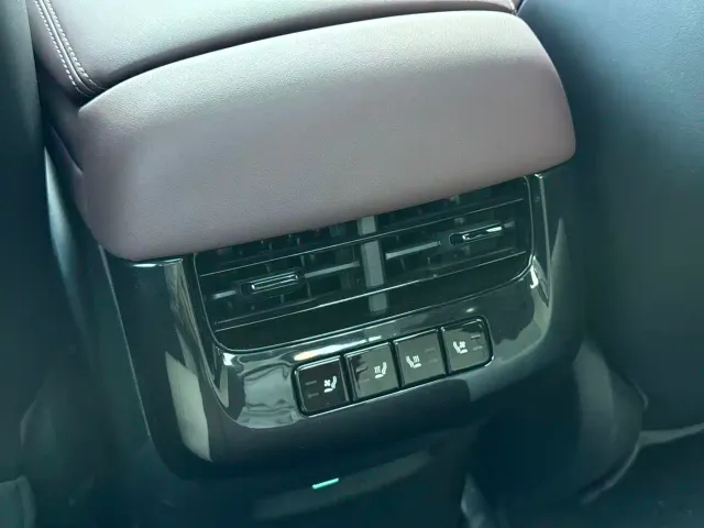 BYD Seal 07 DM-i — Фото автомобиля 12