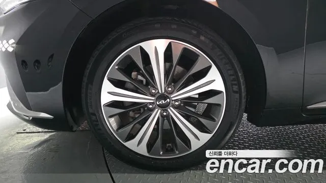 Kia K8 Signature — Фото автомобиля 5