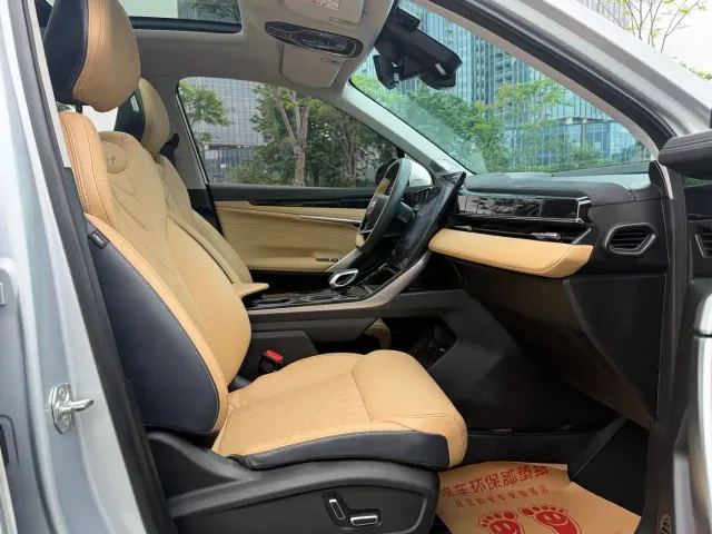 Geely Boyue L — Фото автомобиля 15