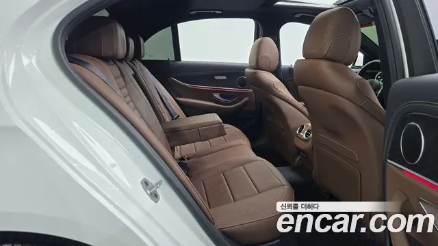 Mercedes-Benz E-Class W213 — Фото автомобиля 10