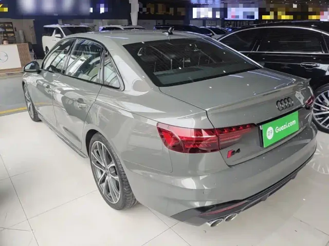 Audi S4 — Фото автомобиля 4