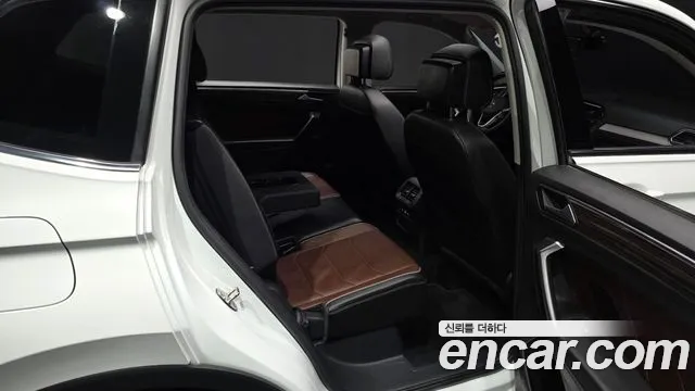 Volkswagen Tiguan — Фото автомобиля 12