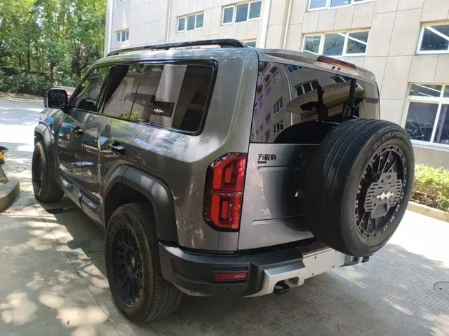 BYD FangChengBao Leopard 5 — Фото автомобиля 4
