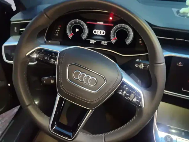 Audi A6L — Фото автомобиля 13