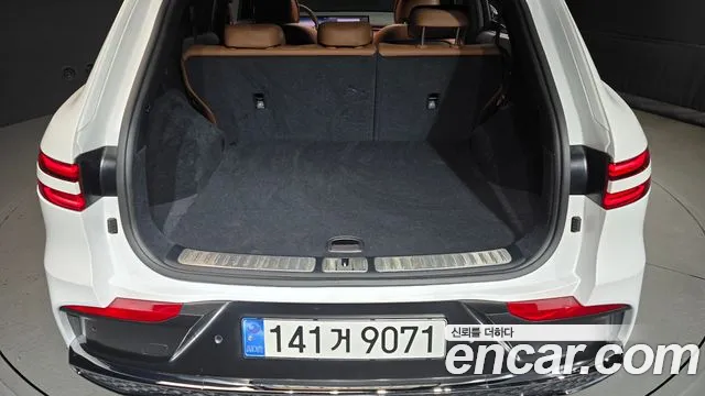 Genesis GV70 — Фото автомобиля 27