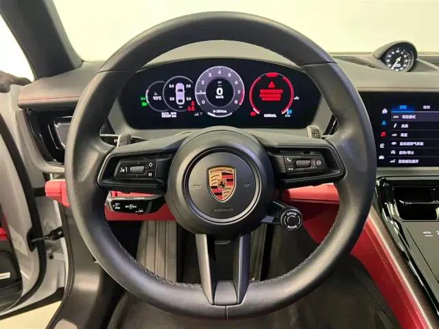 Porsche Panamera — Фото автомобиля 26