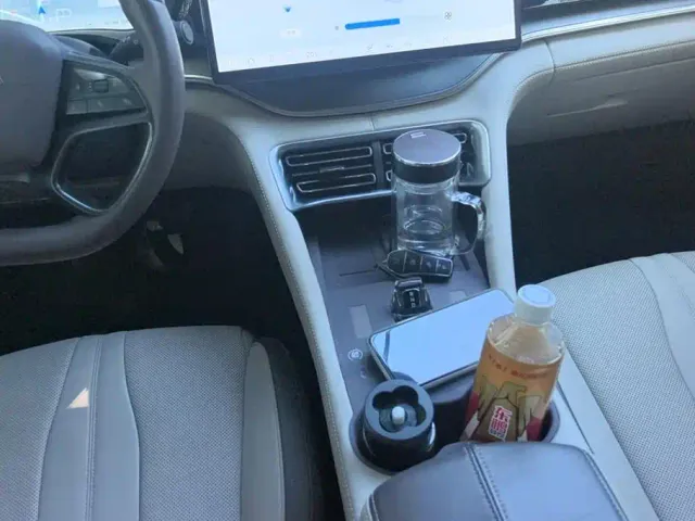 BYD Song PLUS — Фото автомобиля 16