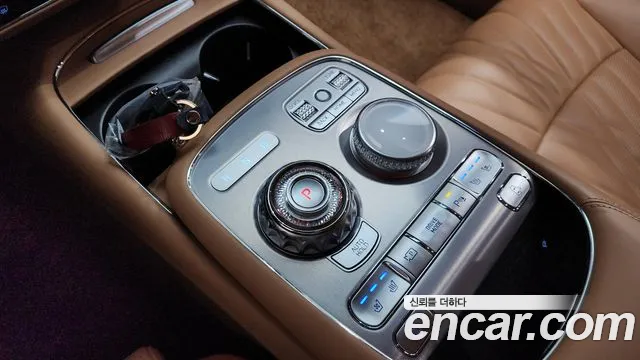 Genesis G90 — Фото автомобиля 8