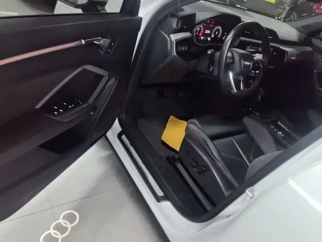 Audi Q3 — Фото автомобиля 15
