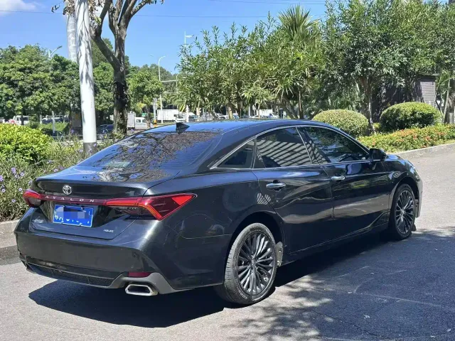 Toyota Avalon — Фото автомобиля 8