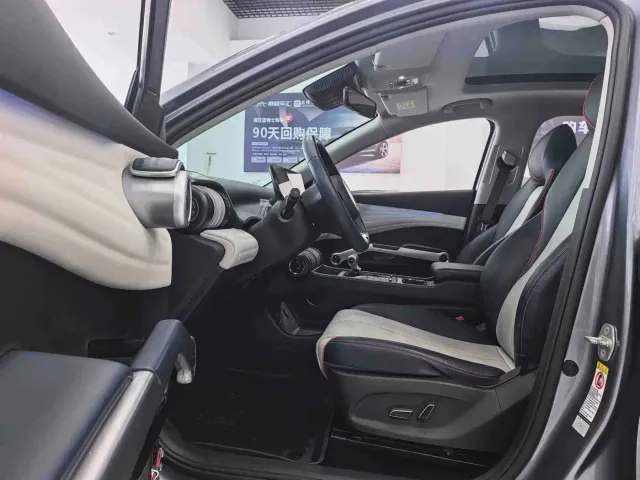 BYD Yuan PLUS — Фото автомобиля 4