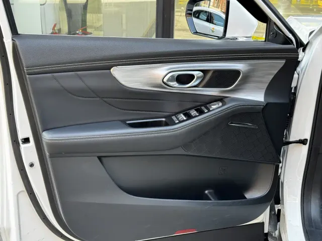GAC Trumpchi GS8 — Фото автомобиля 18