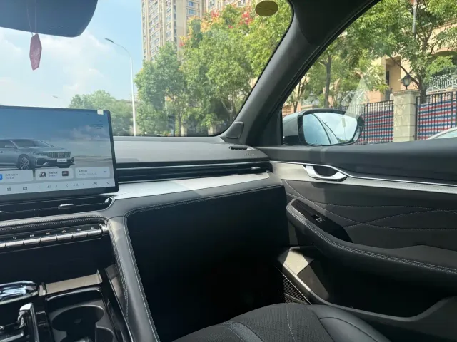 Geely Xingrui — Фото автомобиля 17