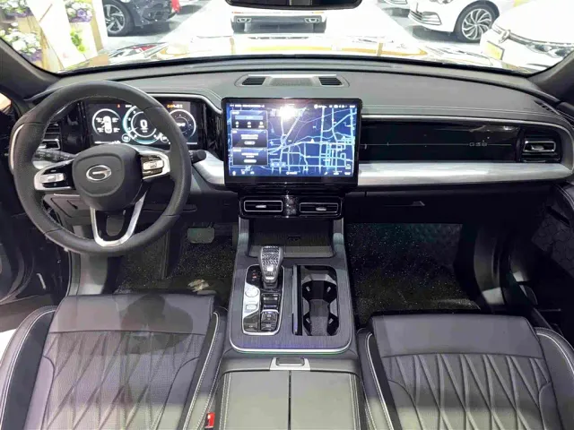 GAC Trumpchi GS8 — Фото автомобиля 13