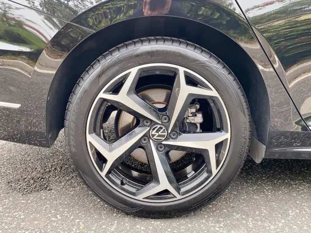 Volkswagen Passat — Фото автомобиля 20