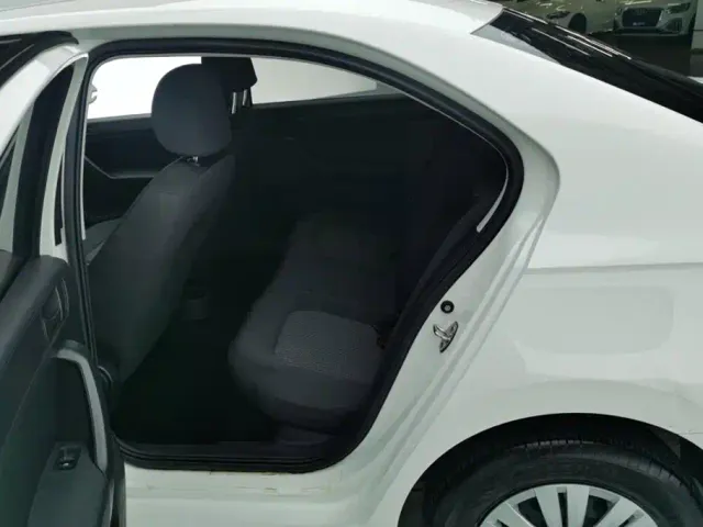 Volkswagen Santana — Фото автомобиля 11