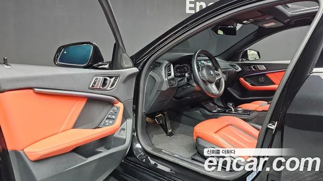 BMW 1 Series F40 — Фото автомобиля 10