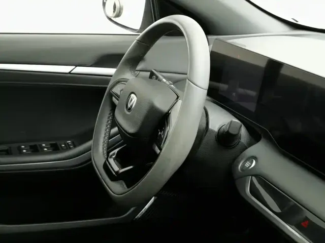 Changan Raeton Plus — Фото автомобиля 22