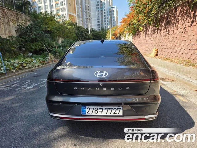 Hyundai Grandeur GN7 — Фото автомобиля 4