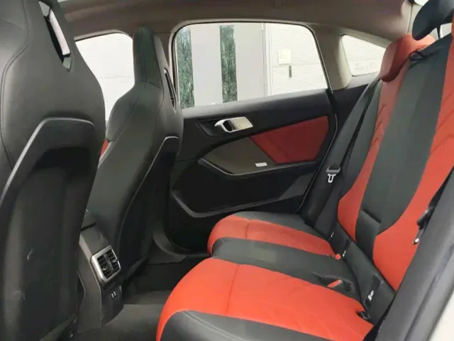 BMW 2 Series — Фото автомобиля 12