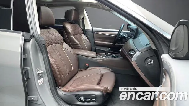 BMW Gran Turismo — Фото автомобиля 11