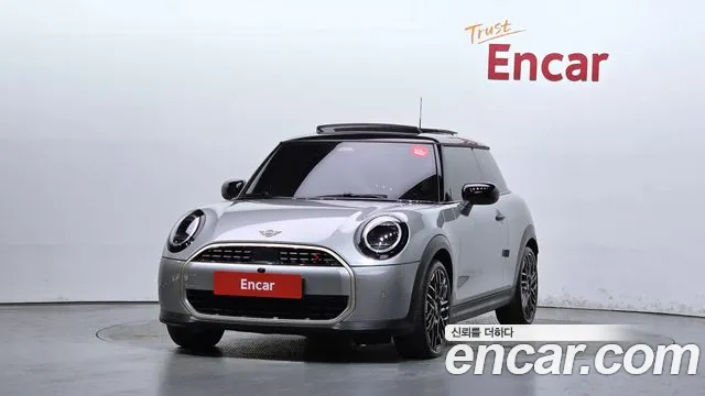 Фотография автомобиля — MINI Cooper Generation 4