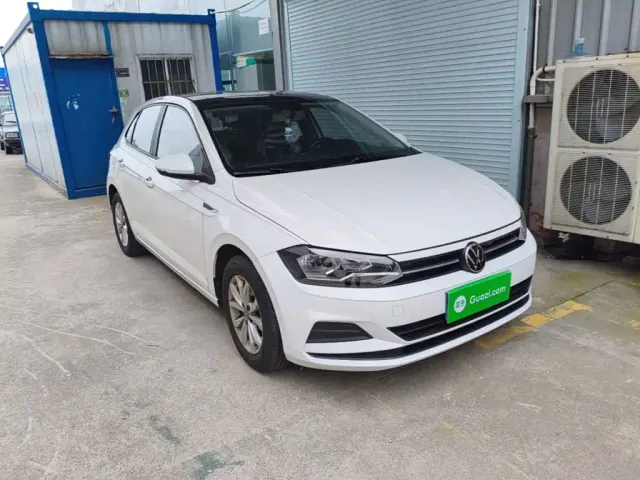 Volkswagen Polo — Фото автомобиля 3