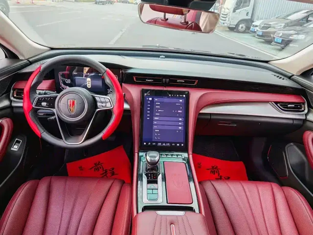 Hongqi H5 — Фото автомобиля 5