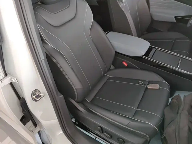 Volkswagen ID.4 X — Фото автомобиля 24