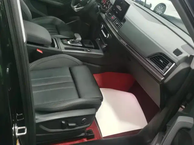 Audi Q5L — Фото автомобиля 8
