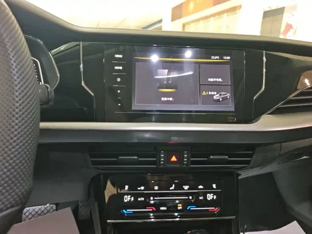 Volkswagen Passat — Фото автомобиля 12