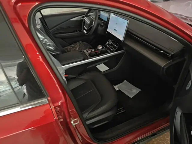 Wuling Starlight — Фото автомобиля 24
