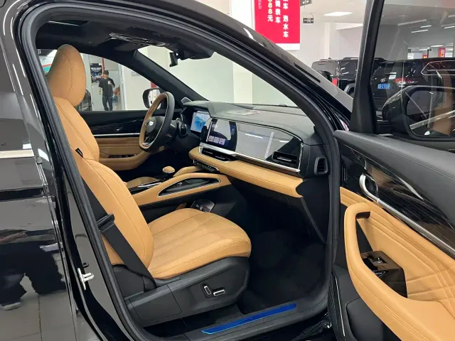 Geely Xingyue L — Фото автомобиля 9