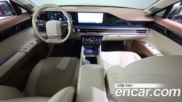 Hyundai Grandeur Grandeur (GN7) 2.5 Бензин 2WD — Фото автомобиля 6