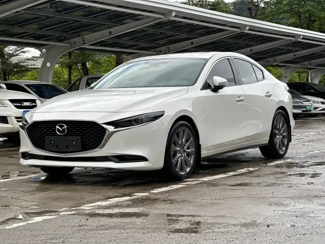 Фотография автомобиля — Mazda Axela