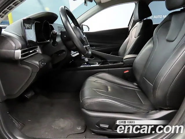Hyundai Avante CN7 — Фото автомобиля 10