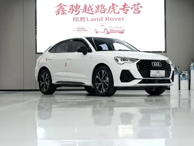 Audi Q3 Sportback — Фото автомобиля 3
