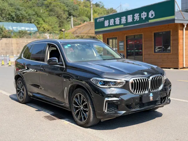 BMW X5 — Фото автомобиля 3