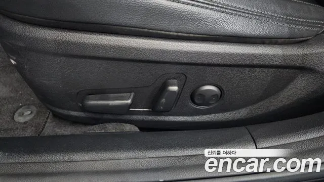 Hyundai Grandeur Новый Grandeur IG 3.0 LPi (Для проката) — Фото автомобиля 29