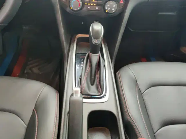 Chevrolet Monza — Фото автомобиля 16