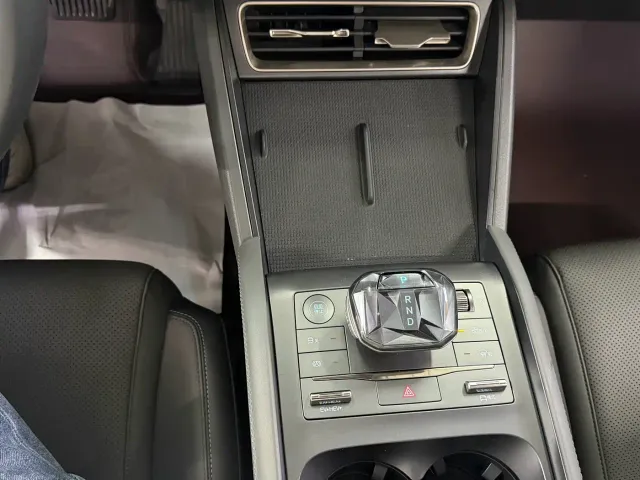 BYD Qin L — Фото автомобиля 12