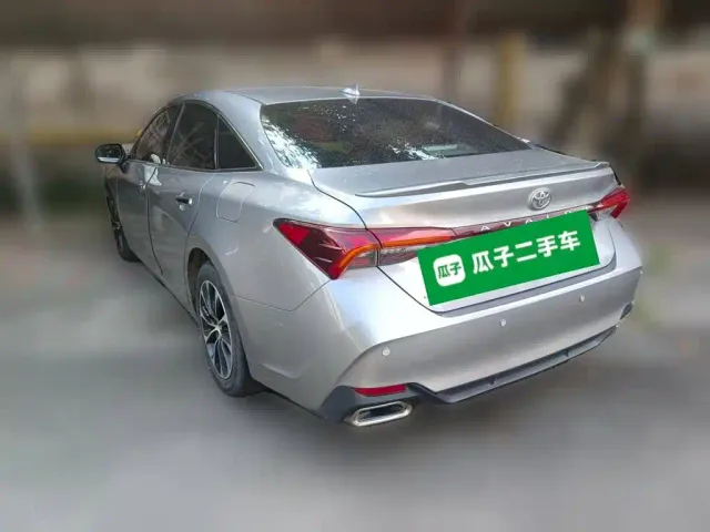 Toyota Avalon — Фото автомобиля 4