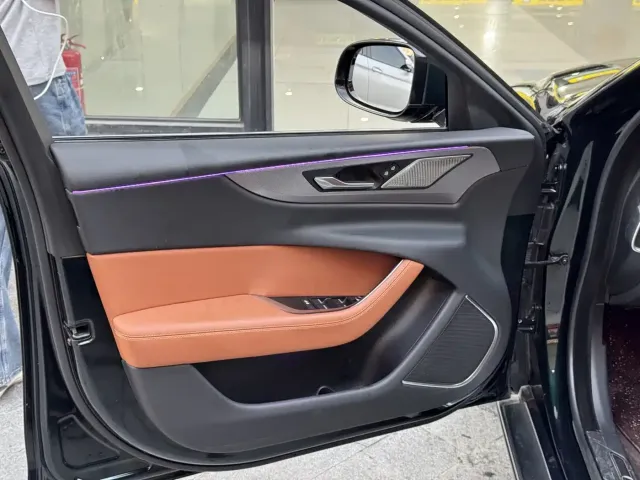 Jaguar XEL — Фото автомобиля 15